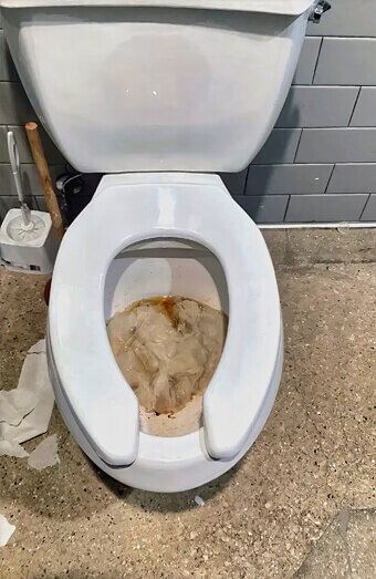 https://blockeddrainsrivervale.com.au/uploads/2025/07/blocked-toilet-27776.jpg