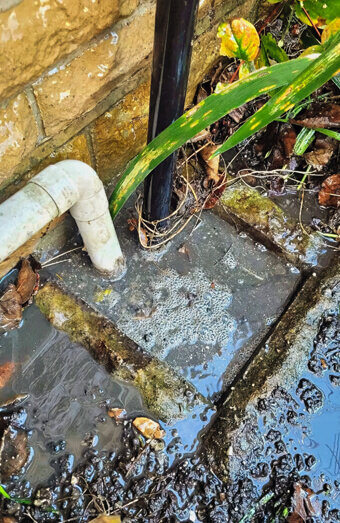 https://blockeddrainsrivervale.com.au/uploads/2025/07/hero-blocked-sewers-51219.jpg